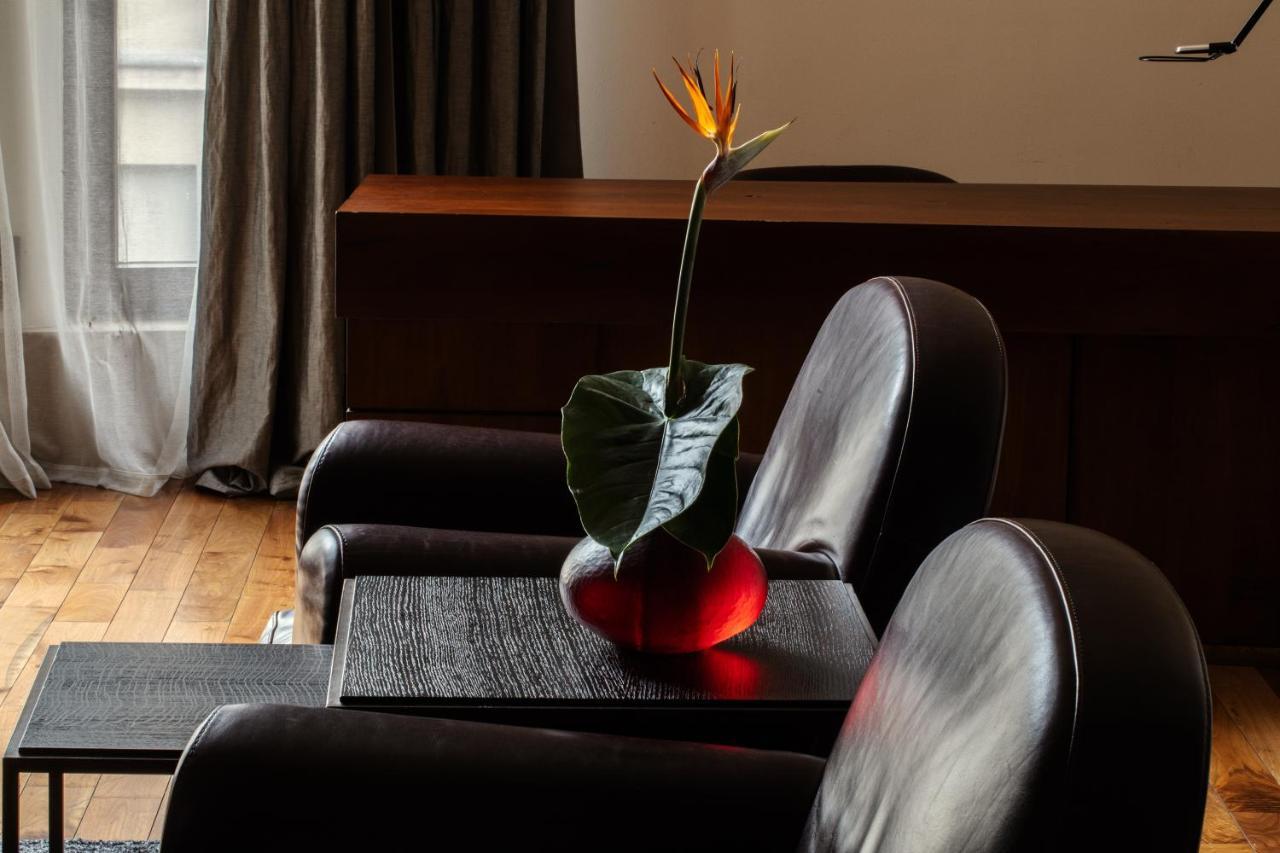 Hotel Monopol Wroclaw Bagian luar foto Bird of Paradise flower