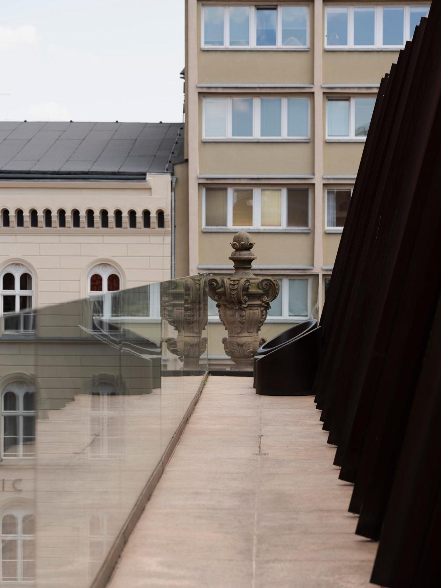 Hotel Monopol Wroclaw Bagian luar foto The fountain
